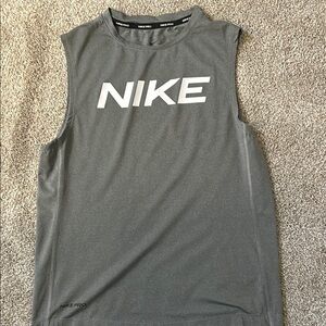 Nike pro Gray Sleeveless Top